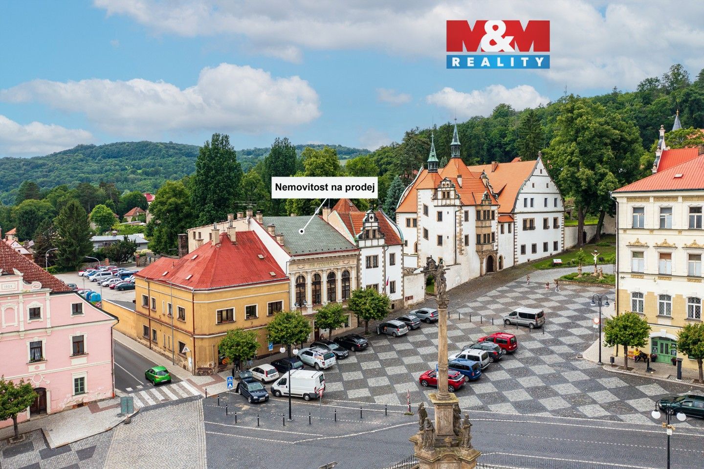 Prodej komerčního prostoru 900 m² - foto 1