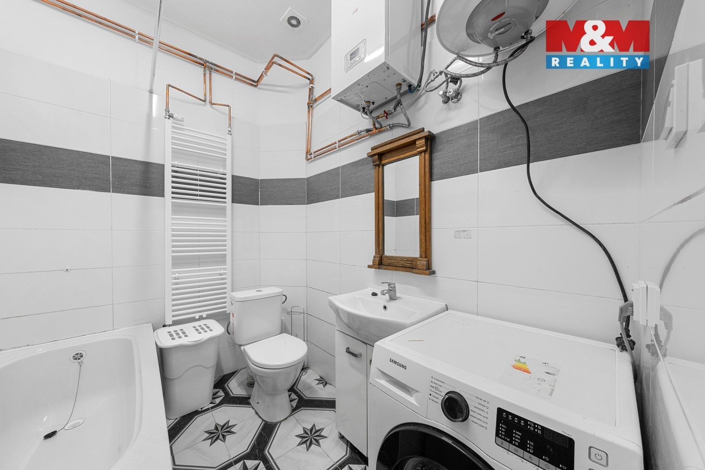 Prodej komerčního prostoru 900 m² - foto 6