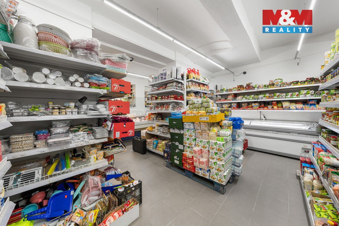 Prodej komerčního prostoru 900 m² - foto 3