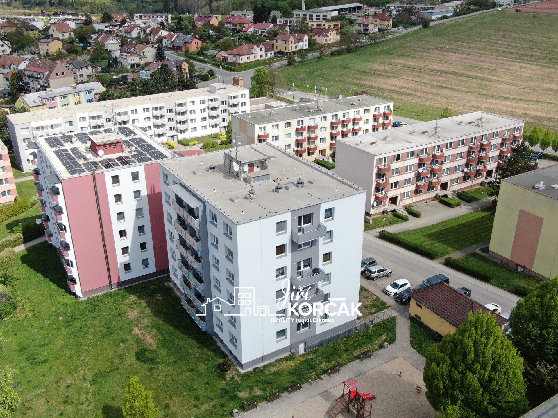 Pronájem bytu 1+kk 28 m² - foto 2