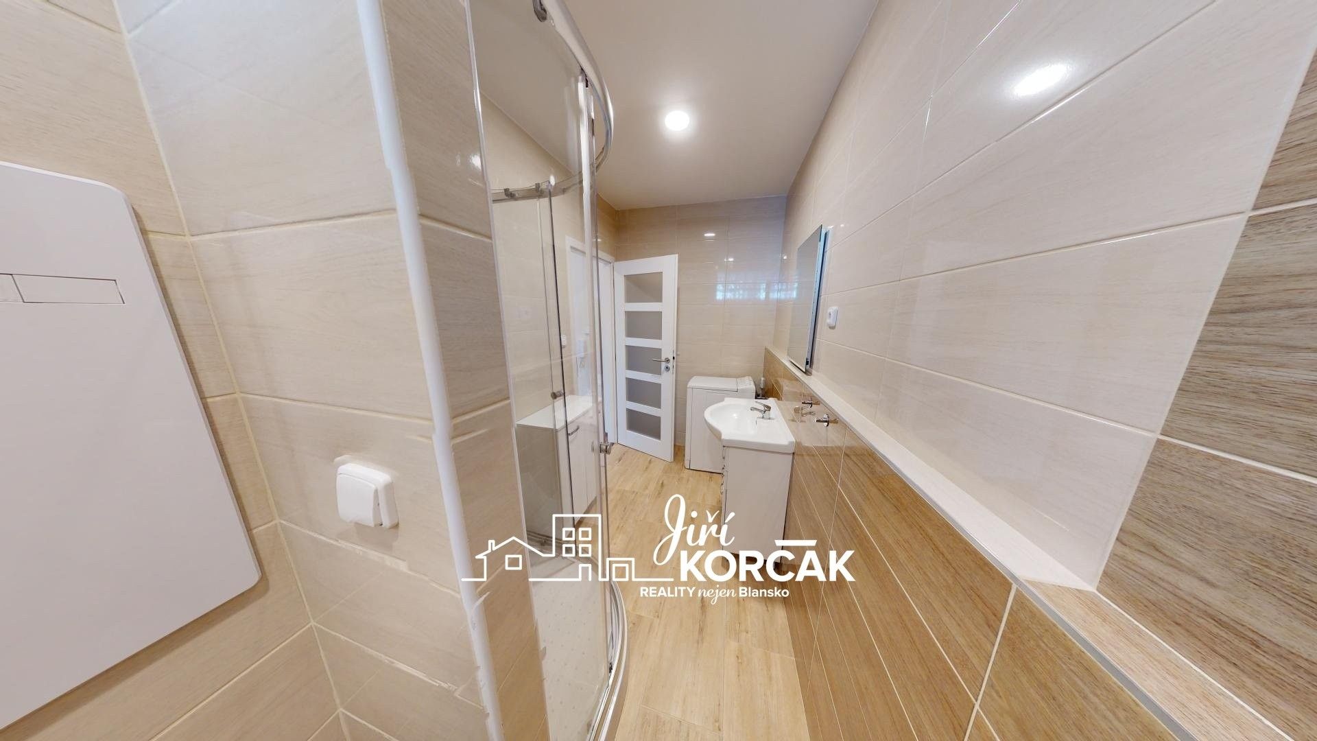 Pronájem bytu 1+kk 28 m² - foto 6
