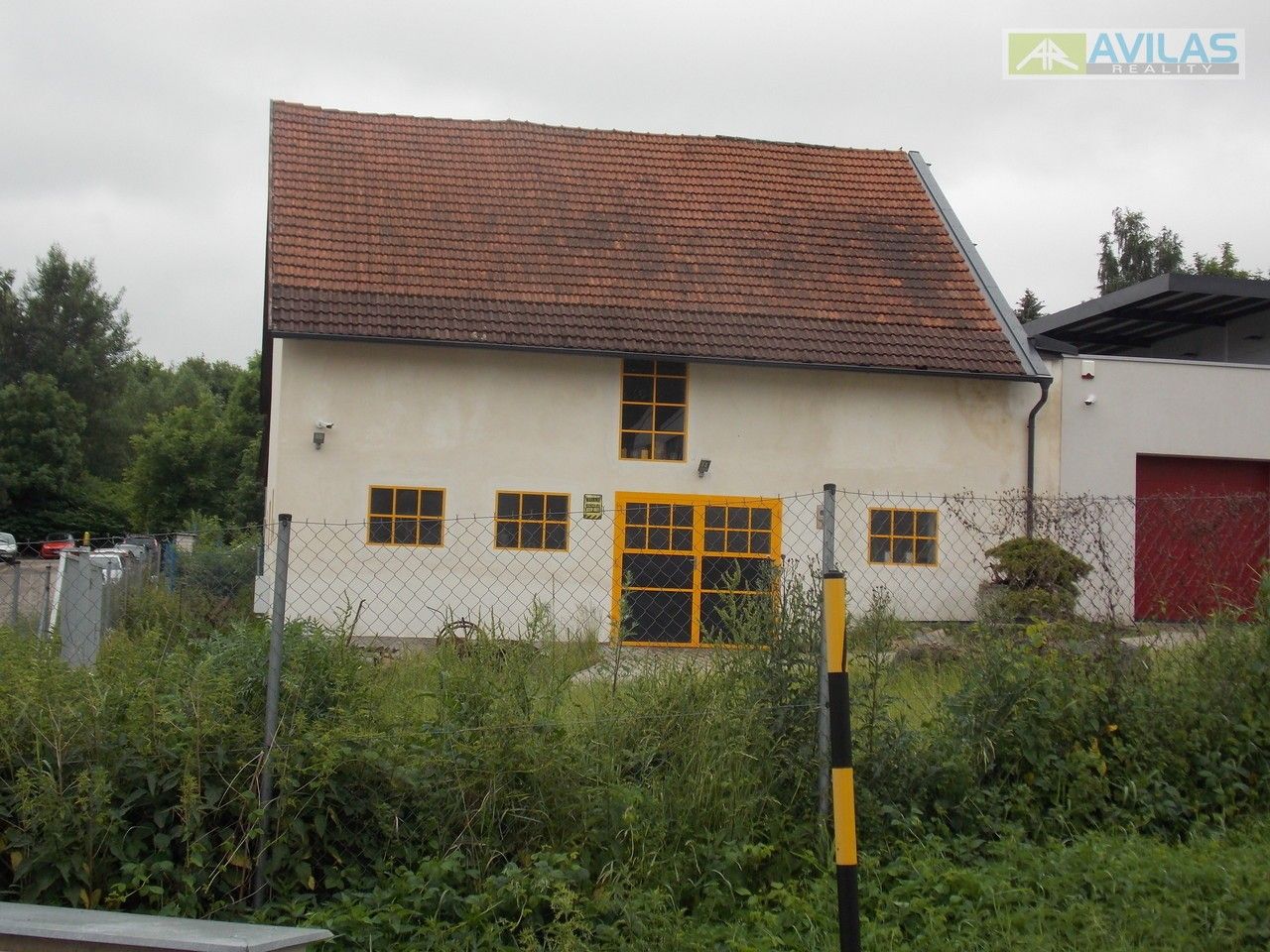 Pronájem komerčního prostoru 144 m² - foto 1