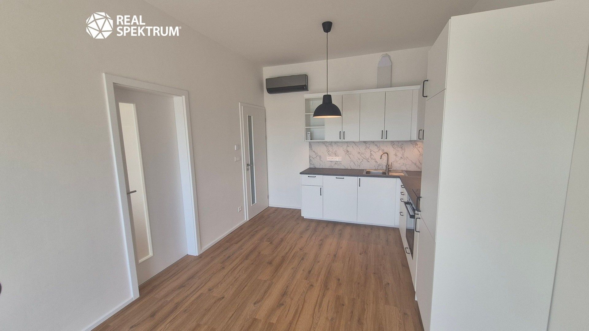Pronájem bytu 2+kk 49 m² - foto 5