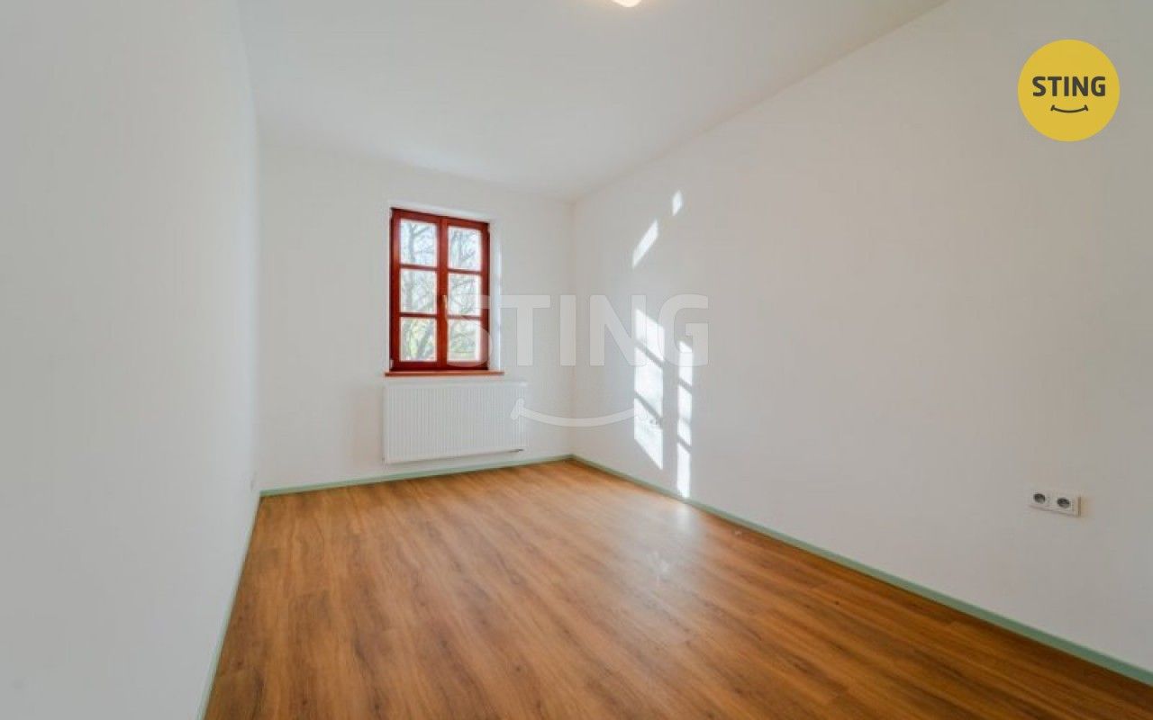 Pronájem bytu 3+kk 72 m² - foto 4