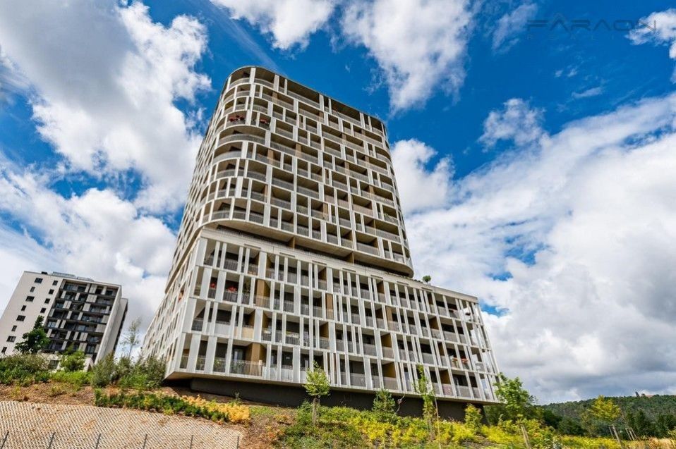 Prodej bytu 1+kk 31 m² - foto 2
