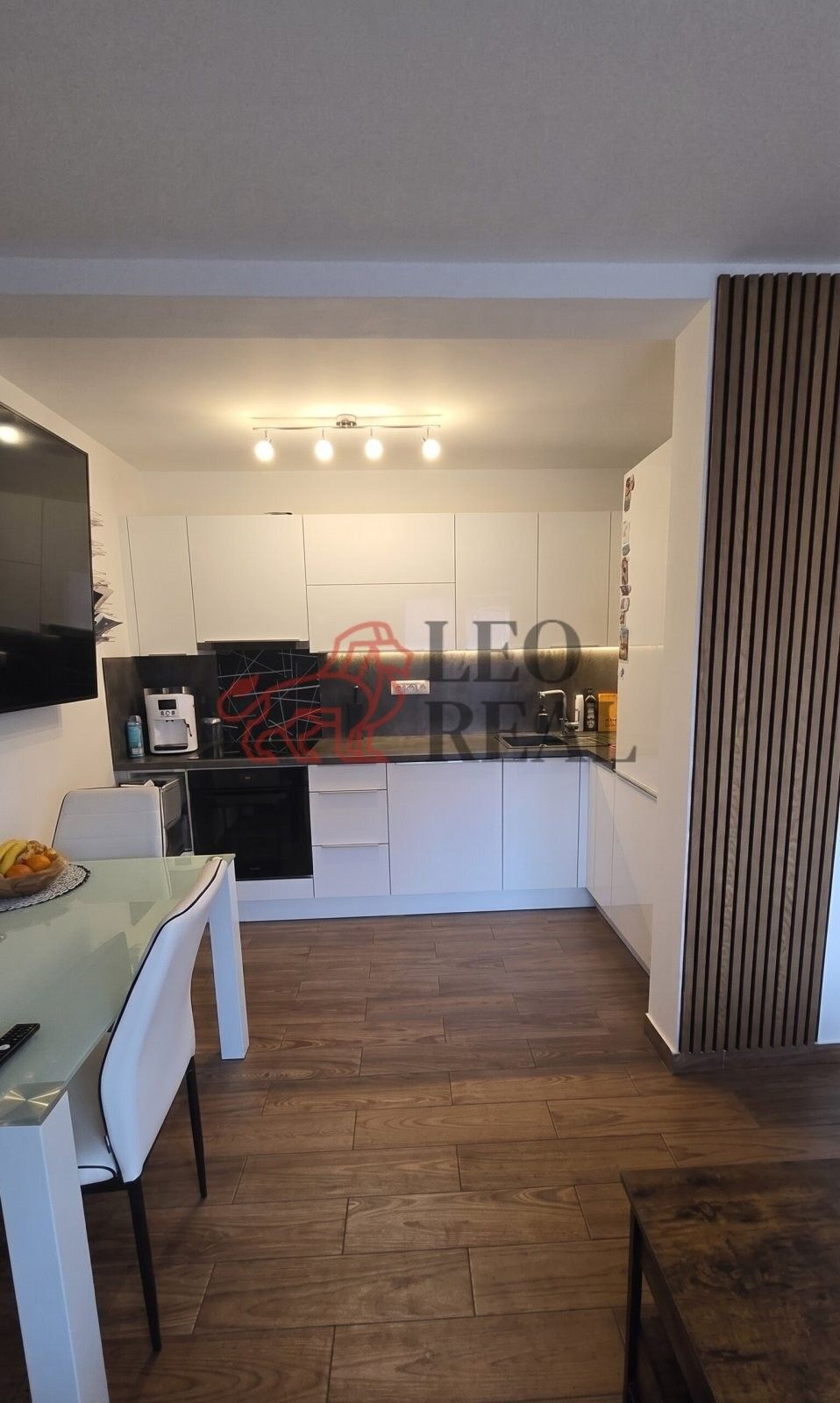 Prodej bytu 3+kk 72 m² - foto 2