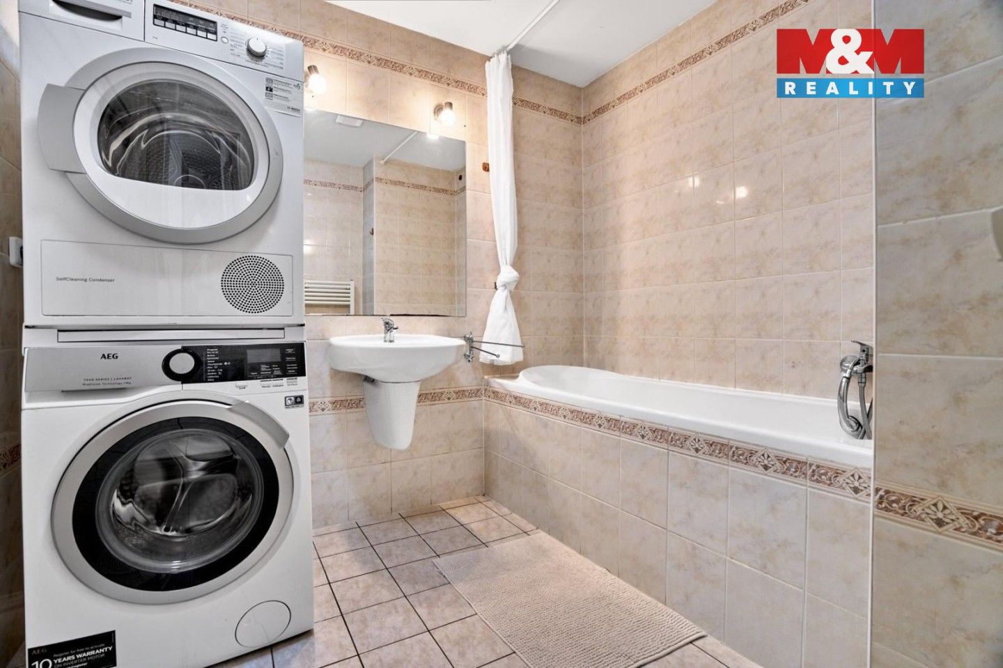 Pronájem bytu 3+kk 83 m² - foto 4