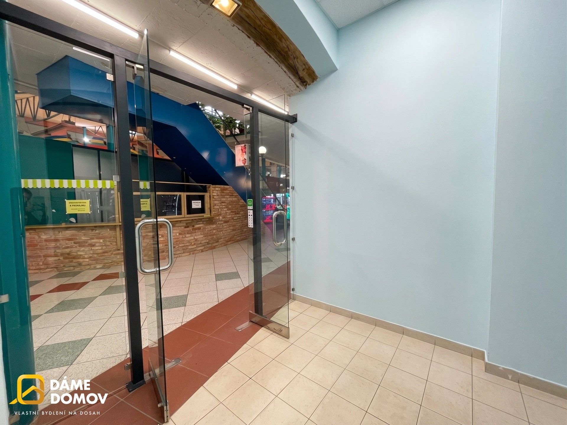 Pronájem komerčního prostoru 10 m² - foto 1