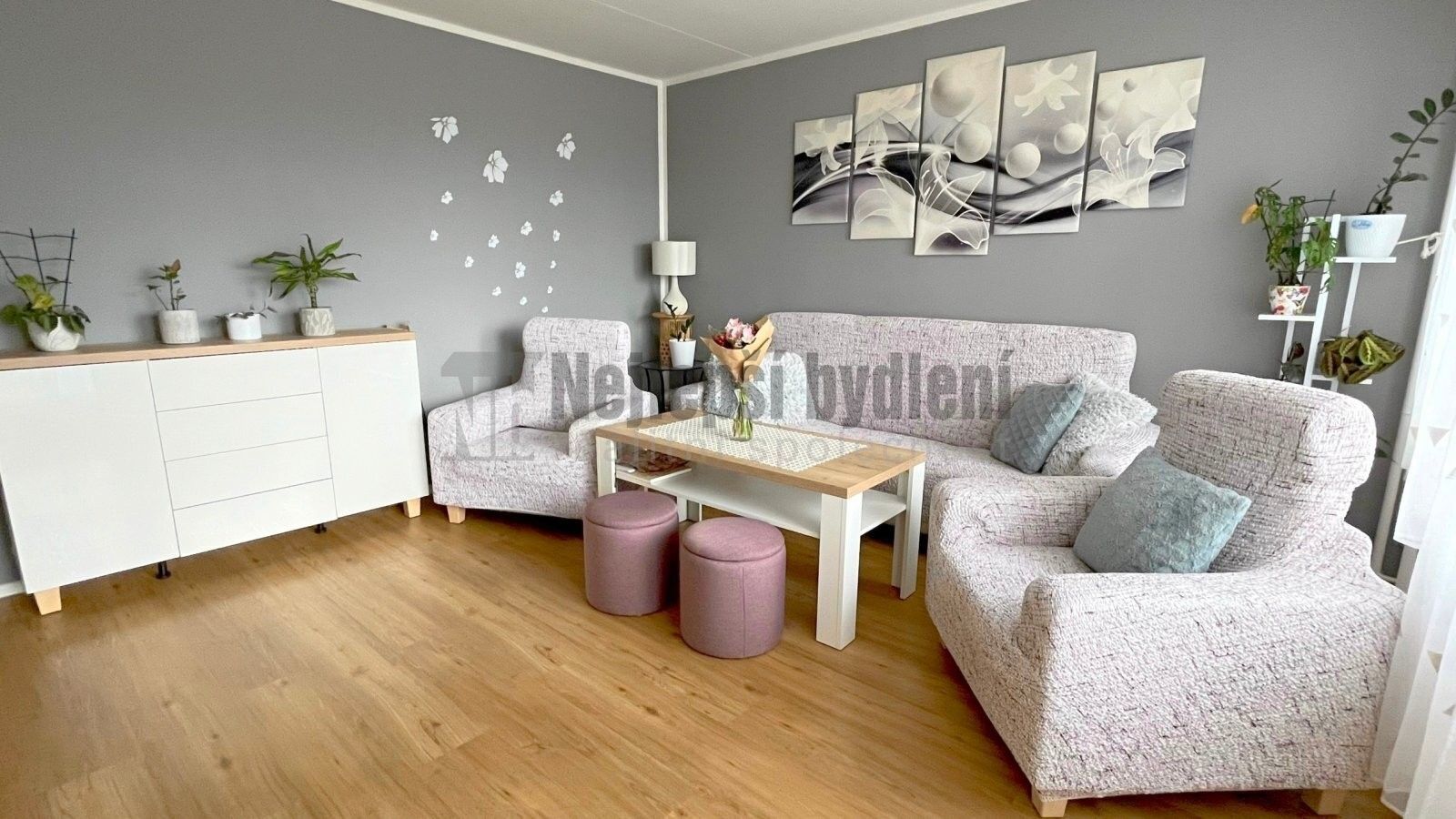Prodej bytu 4+1 81 m² - foto 1