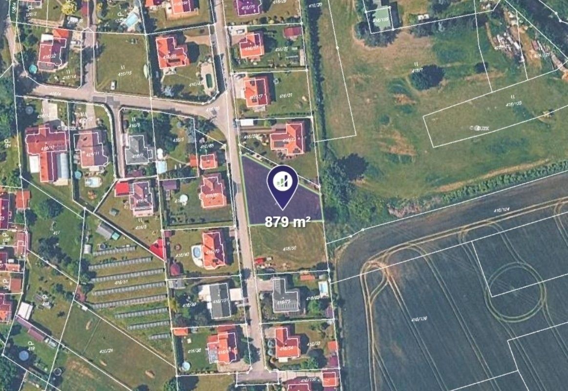Prodej pozemku 879 m² - foto 1