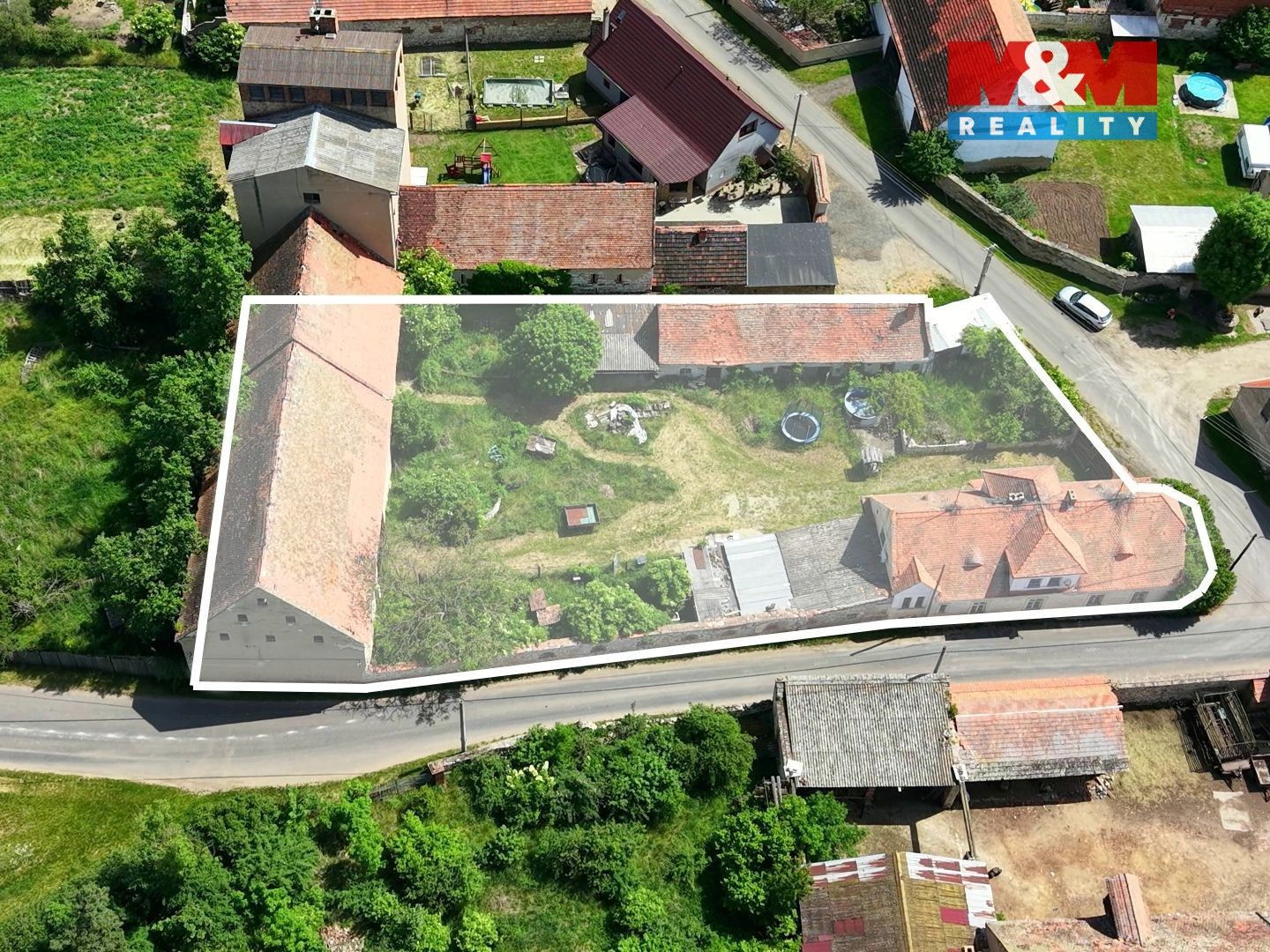 Prodej nemovitosti 200 m² - foto 2