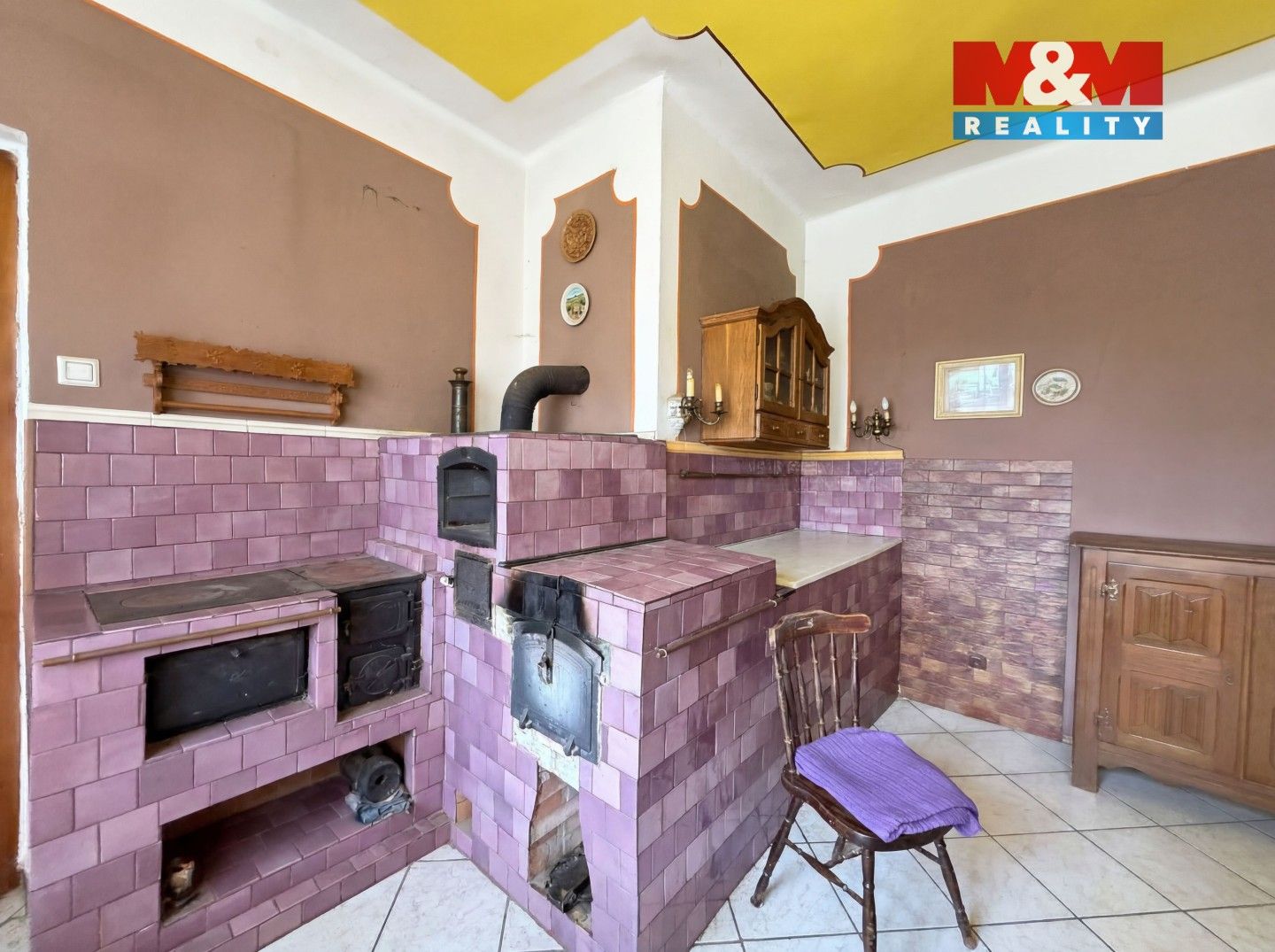 Prodej nemovitosti 200 m² - foto 5