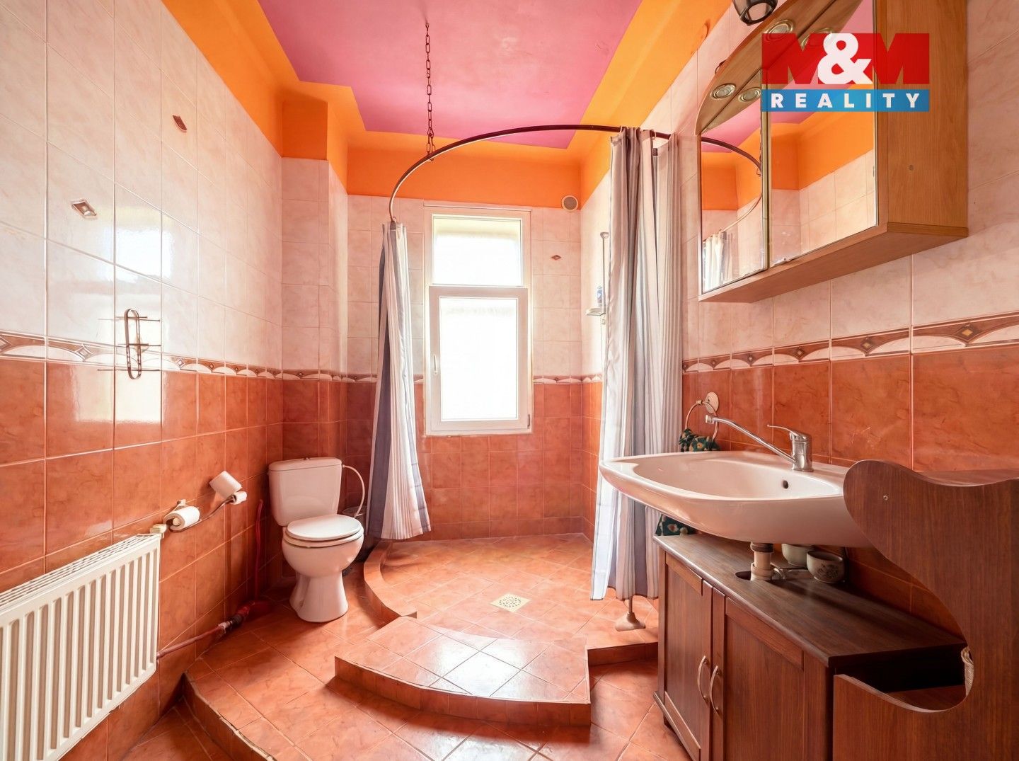 Prodej nemovitosti 200 m² - foto 14