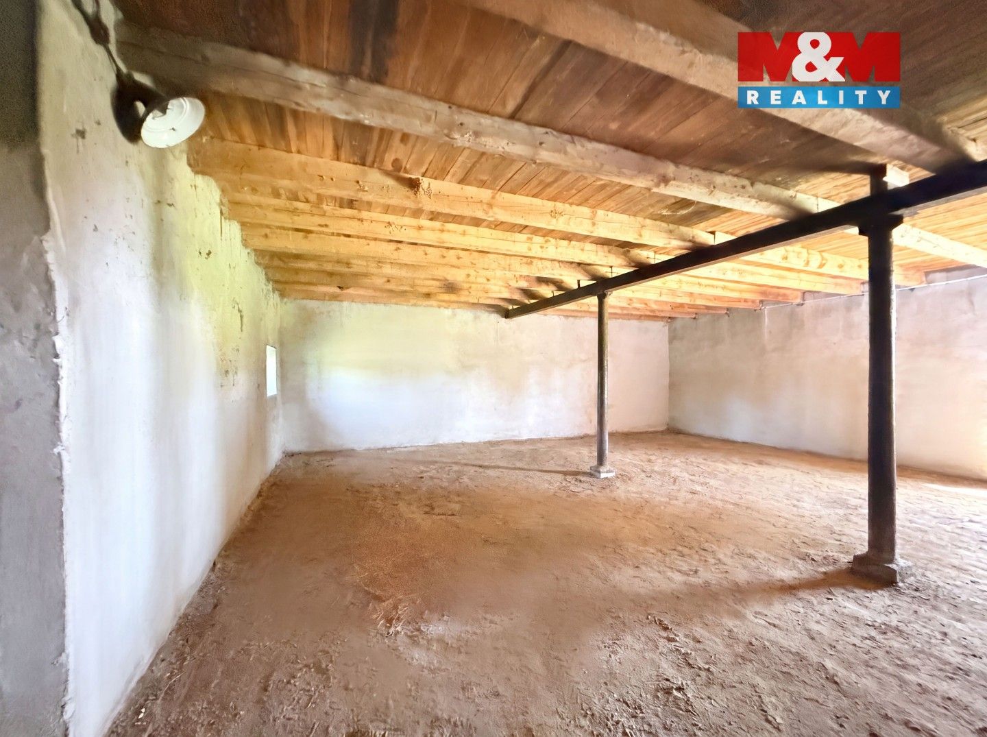 Prodej nemovitosti 200 m² - foto 24