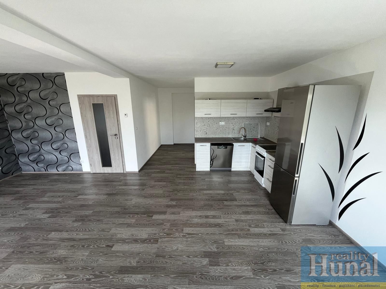 Pronájem bytu 2+kk 61 m² - foto 4