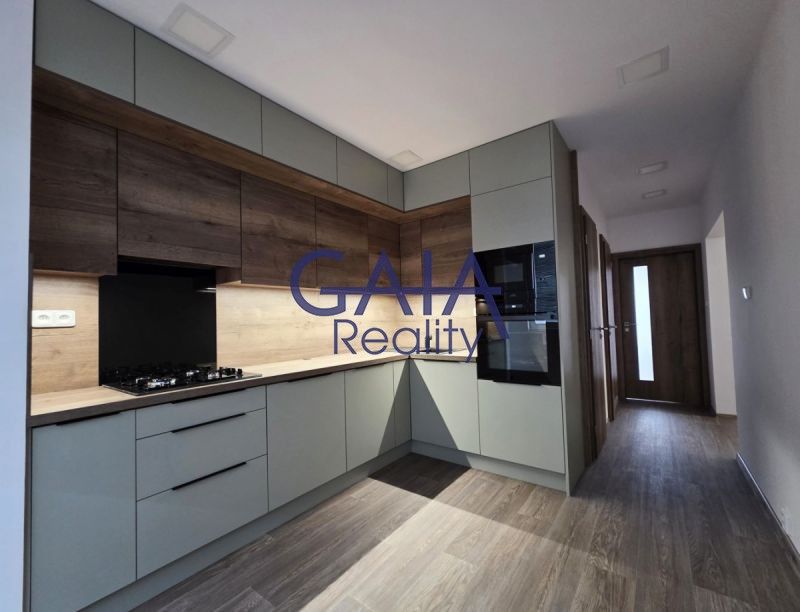 Prodej bytu 3+1 64 m² - foto 1