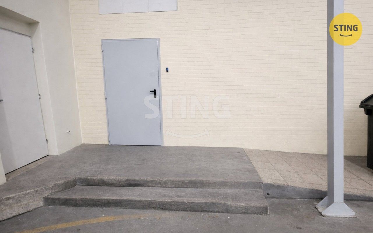 Pronájem komerčního prostoru 182 m² - foto 6