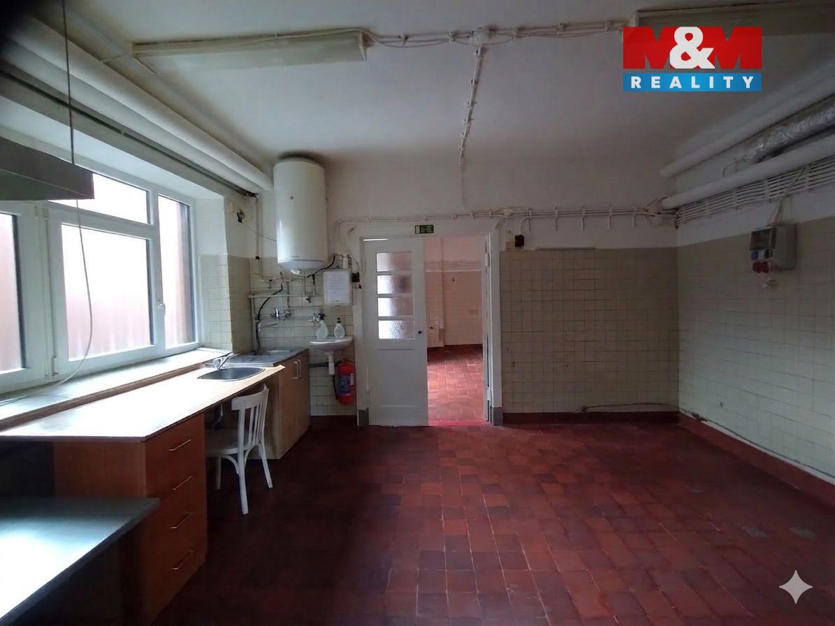 Pronájem komerčního prostoru 93 m² - foto 2