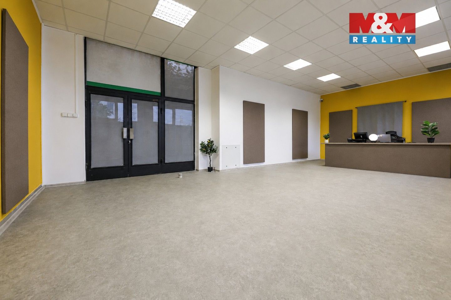 Pronájem komerčního prostoru 93 m² - foto 1