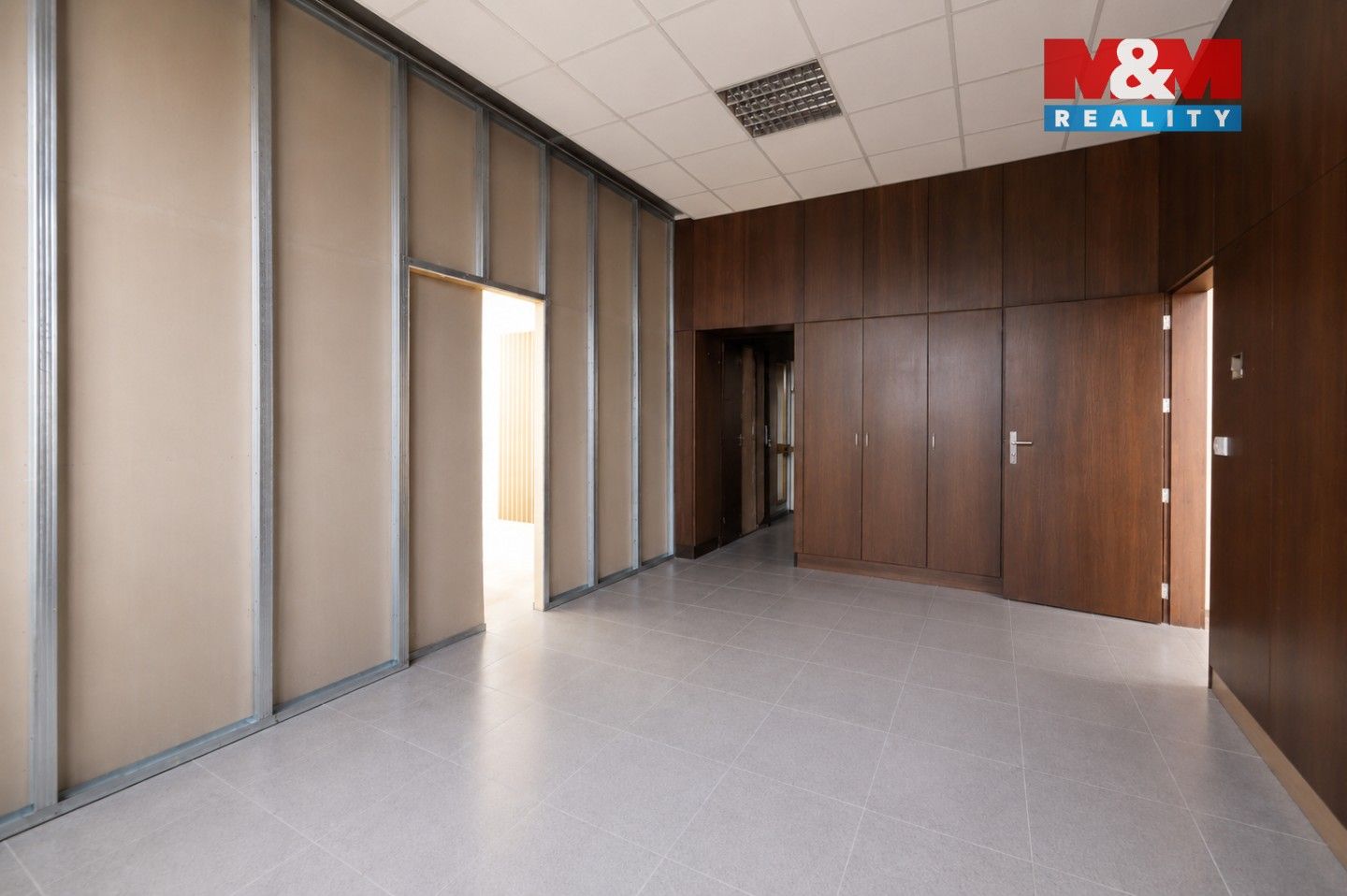 Pronájem komerčního prostoru 93 m² - foto 3