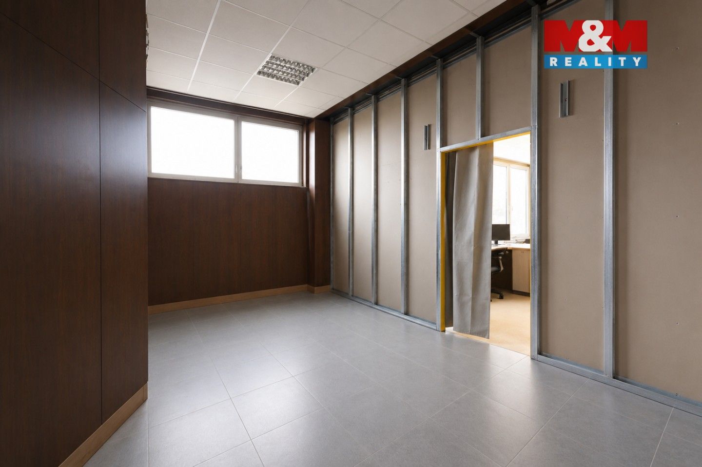 Pronájem komerčního prostoru 93 m² - foto 4