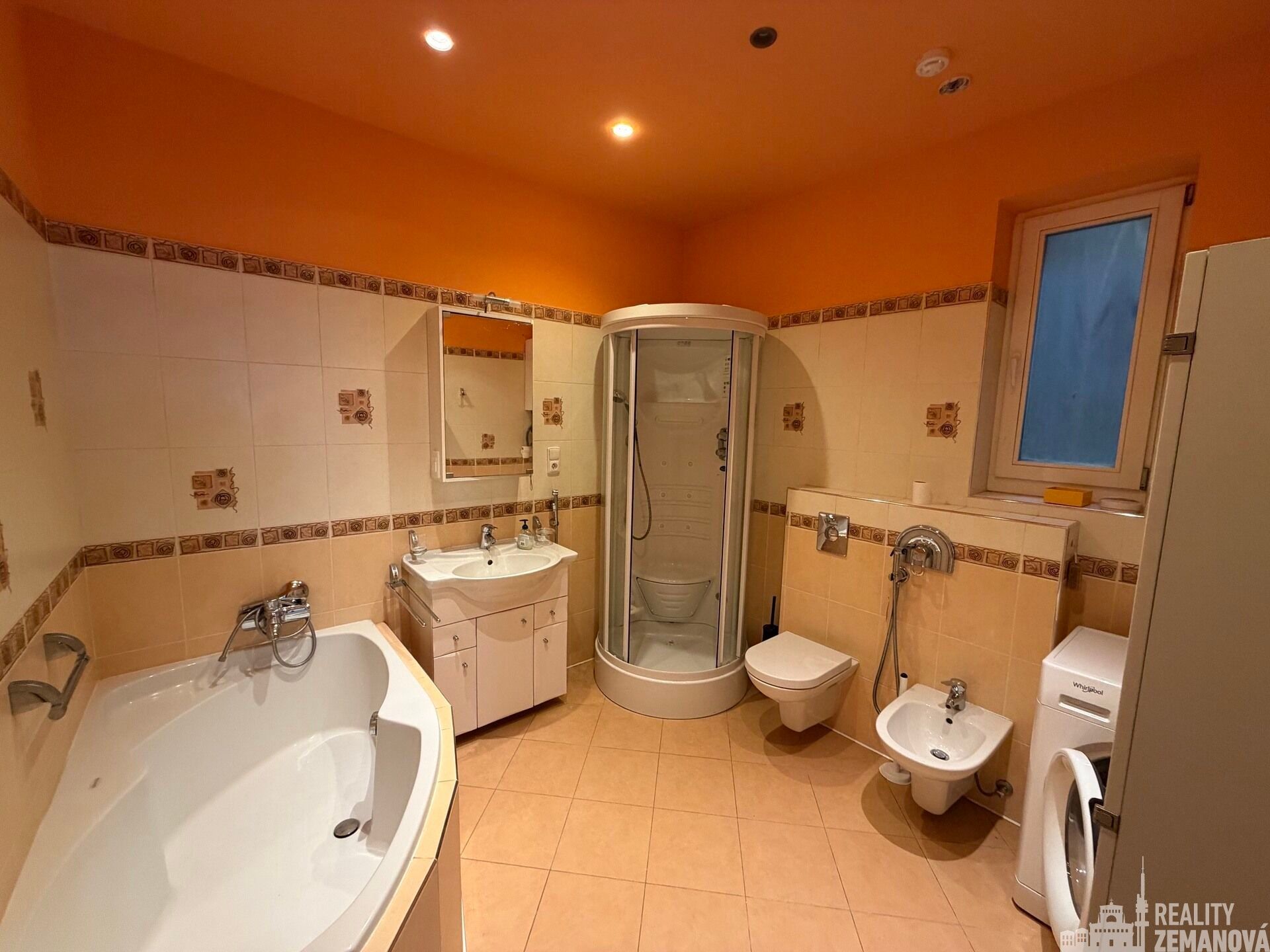 Pronájem bytu 4+kk 135 m² - foto 3