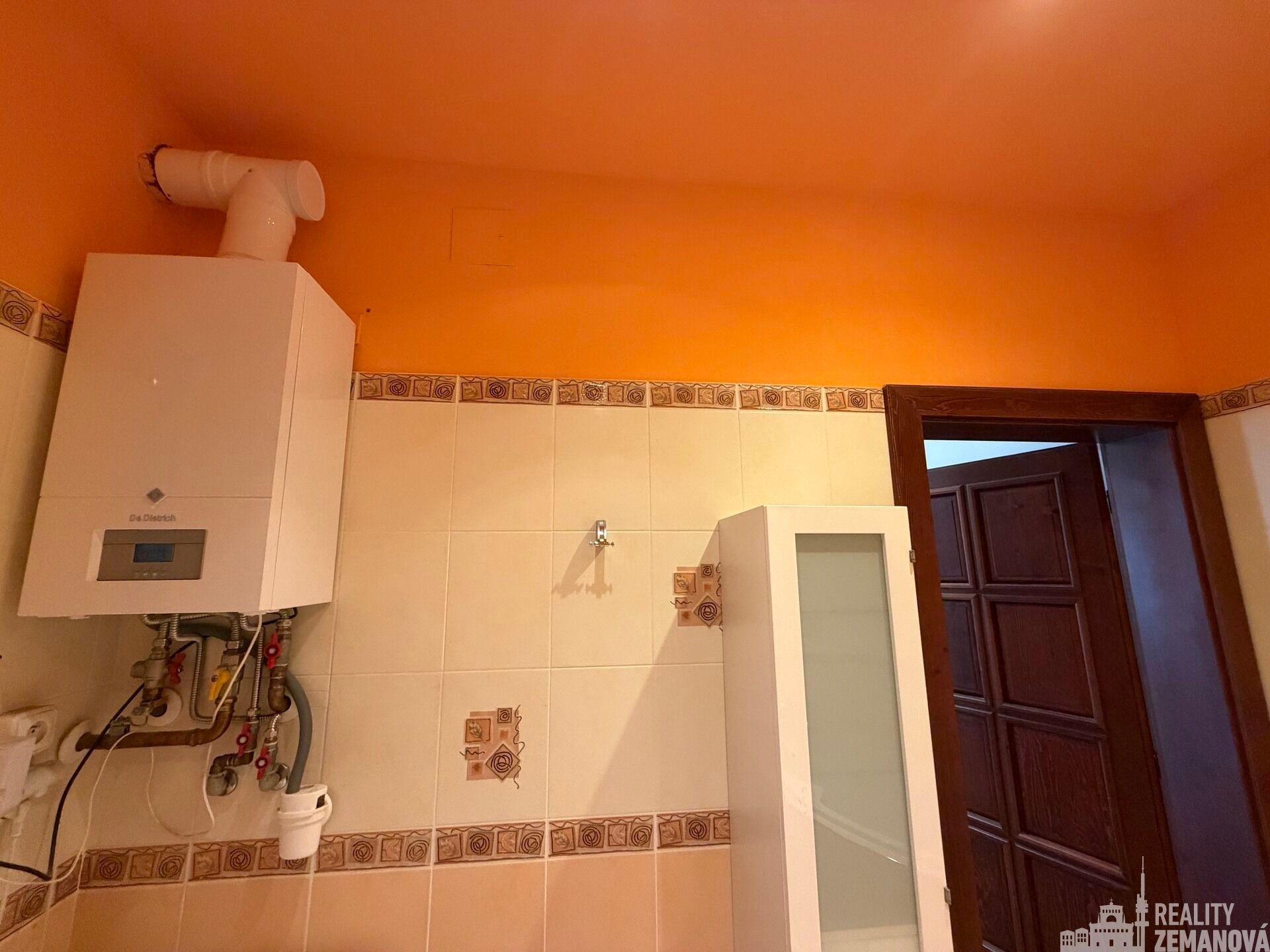 Pronájem bytu 4+kk 135 m² - foto 14