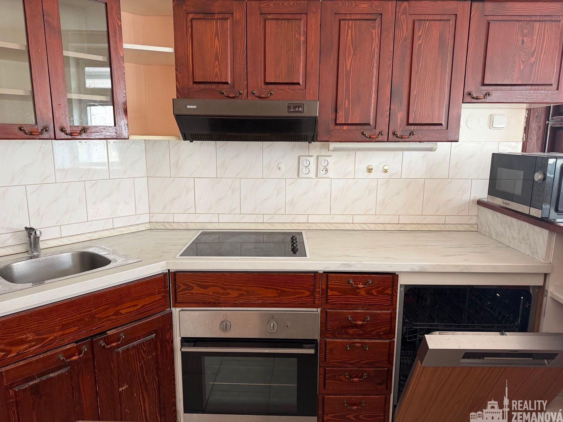 Pronájem bytu 4+kk 135 m² - foto 16