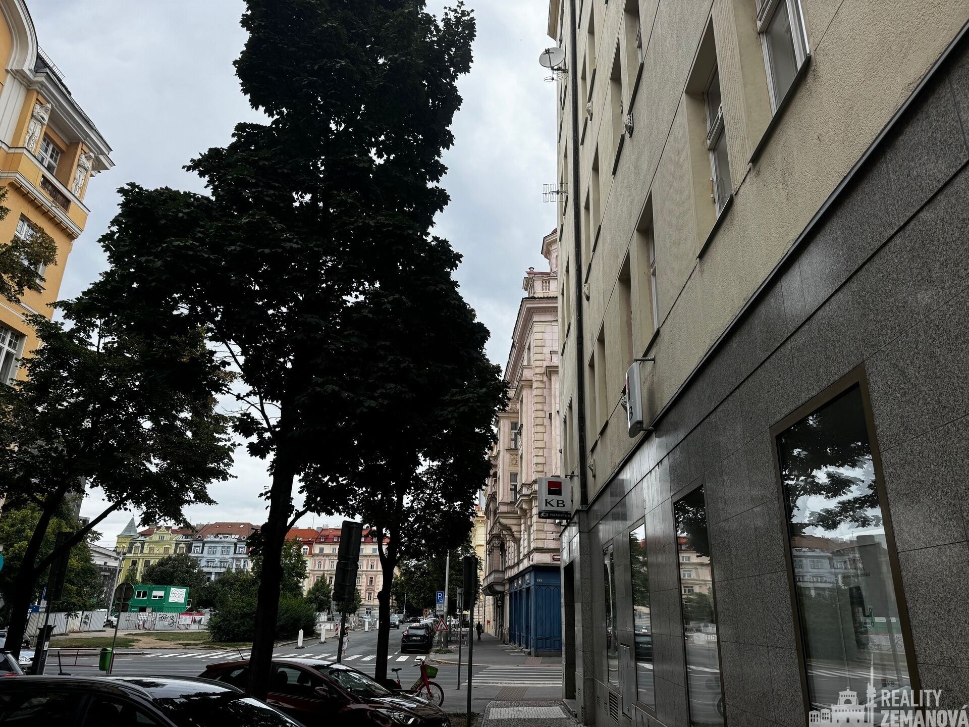 Pronájem bytu 4+kk 135 m² - foto 27