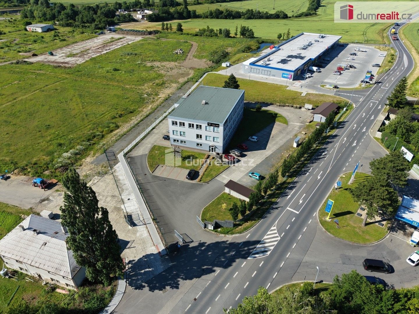 Prodej komerčního prostoru 1592 m² - foto 4