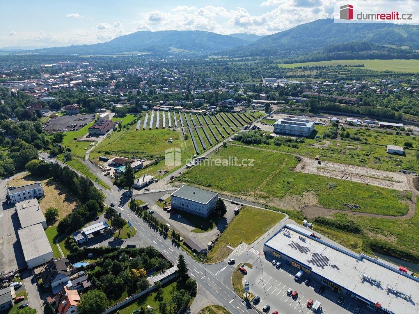 Prodej komerčního prostoru 1592 m² - foto 7