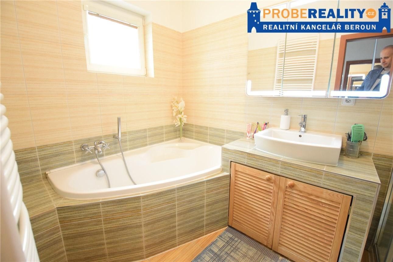 Pronájem bytu 5+kk 105 m² - foto 16