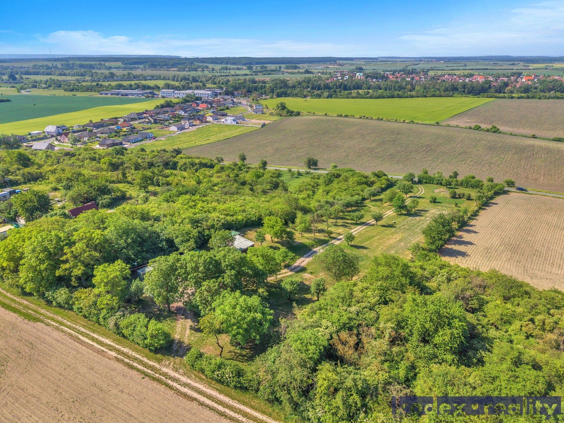 Prodej pozemku 8945 m² - foto 1