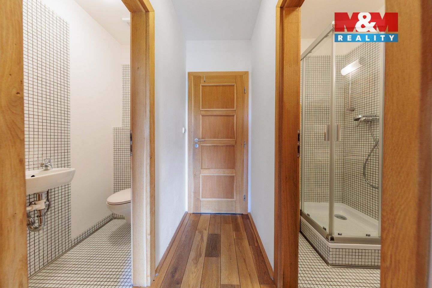 Prodej komerčního prostoru 183 m² - foto 25