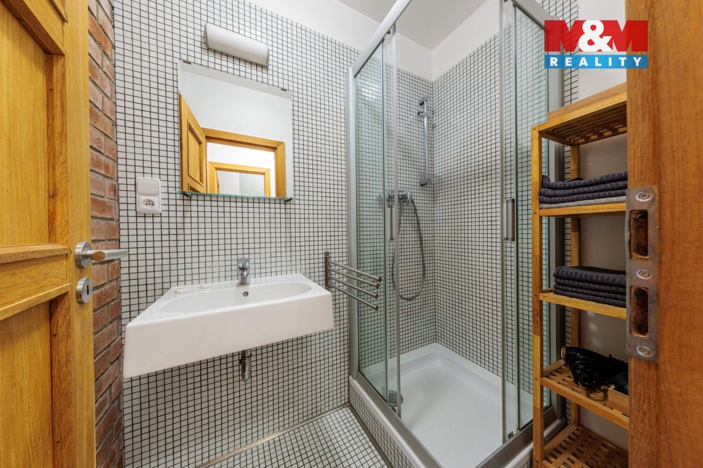 Prodej komerčního prostoru 183 m² - foto 34