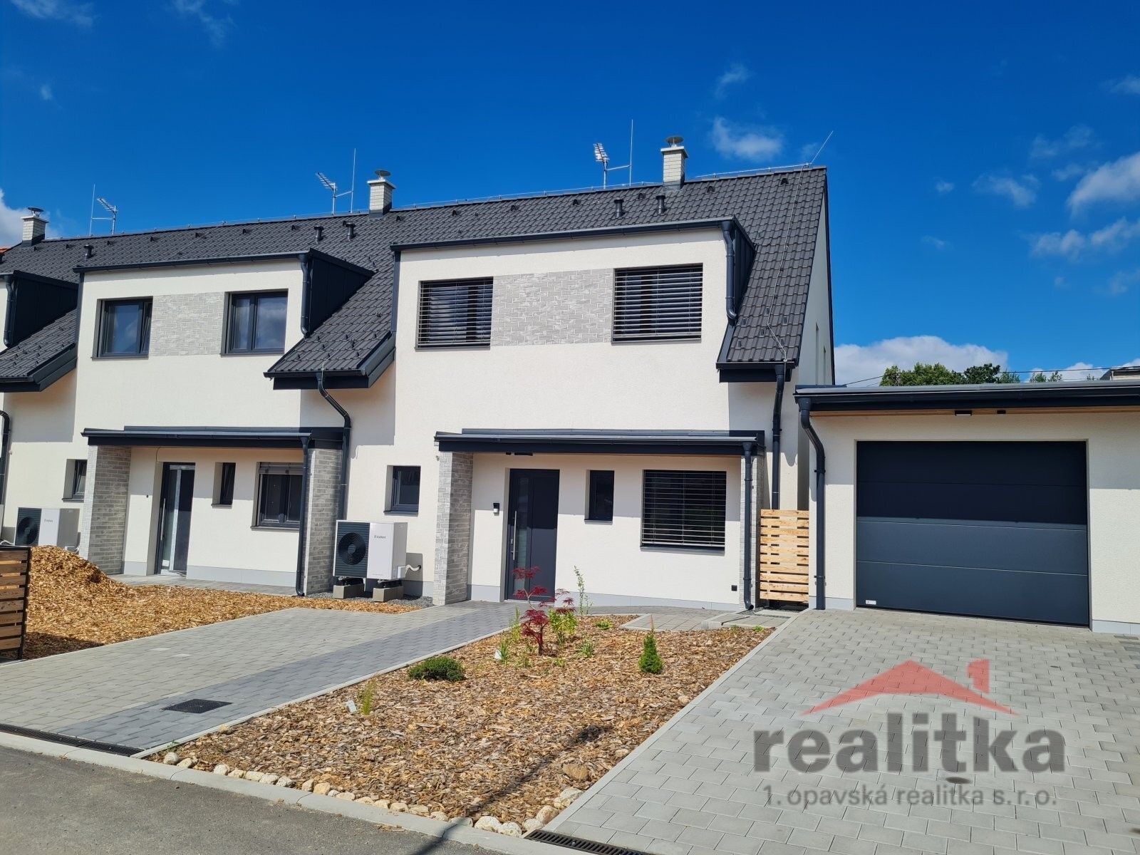 Prodej domu 185 m² - foto 1
