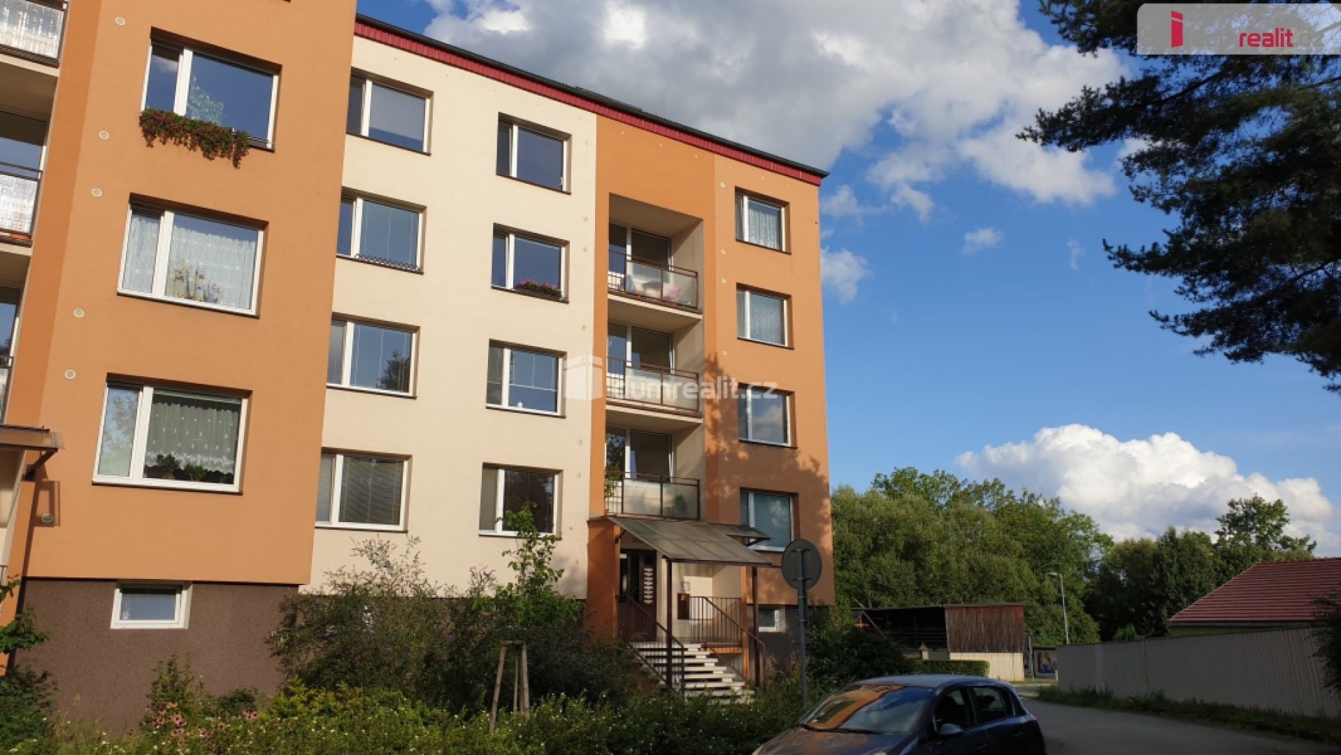 Pronájem bytu 2+1 52 m² - foto 1