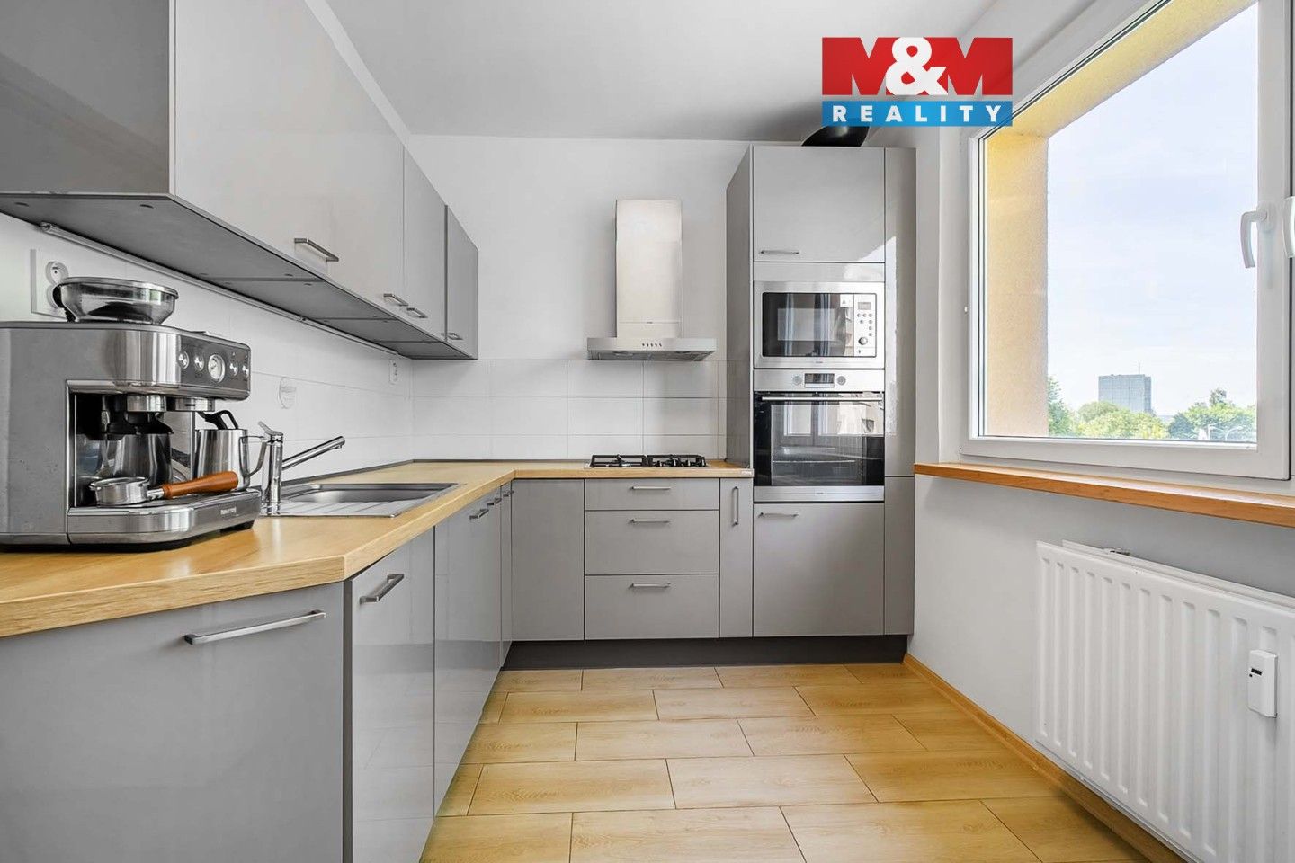 Prodej bytu 3+1 70 m² - foto 1
