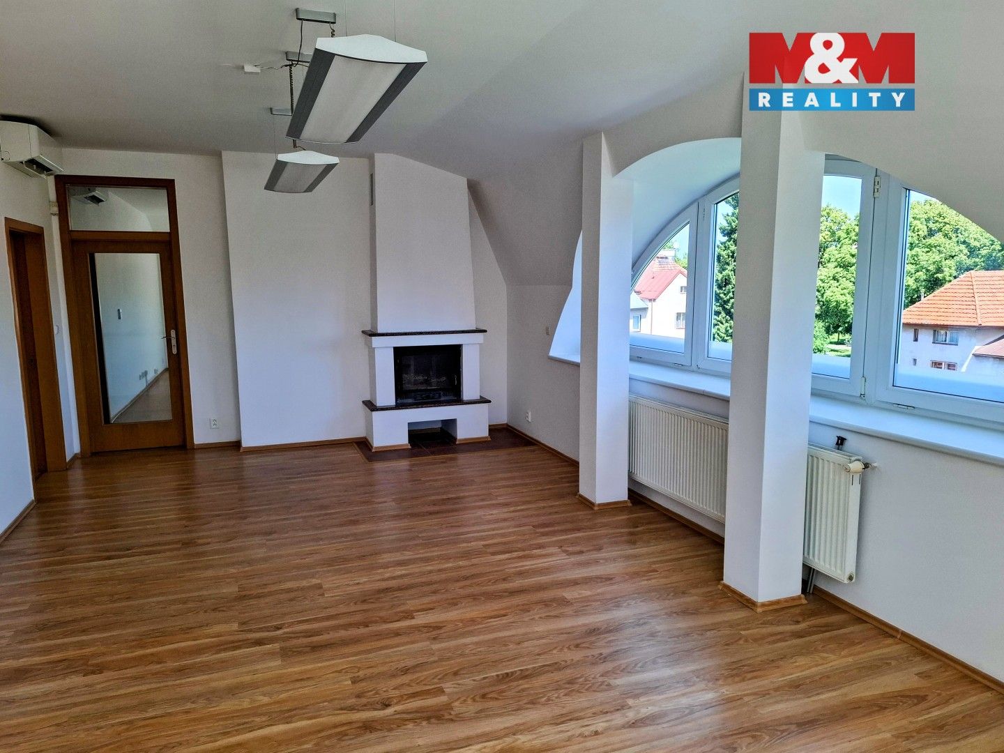 Pronájem bytu 4+1 129 m² - foto 3