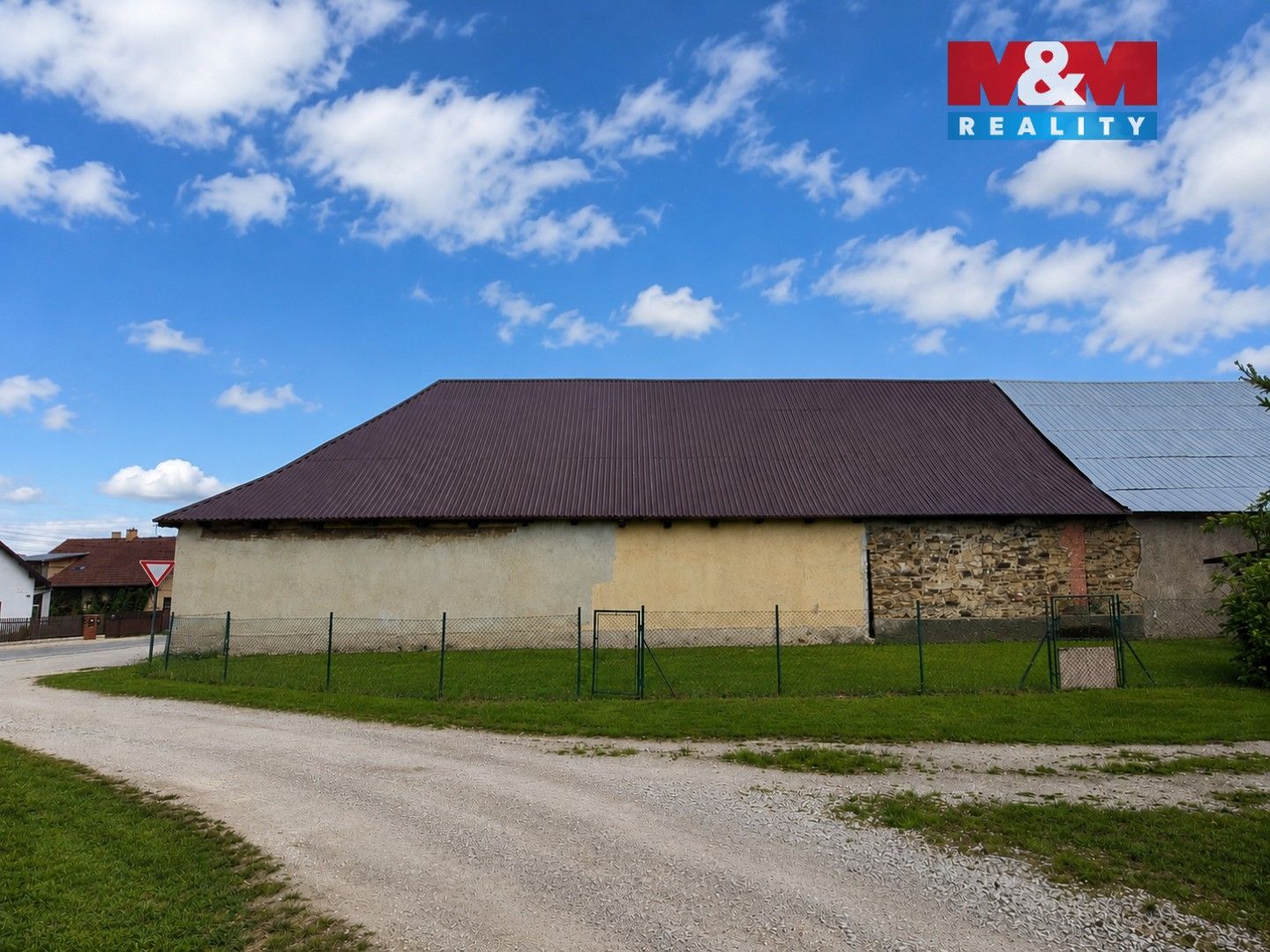 Pronájem komerčního prostoru 350 m² - foto 1