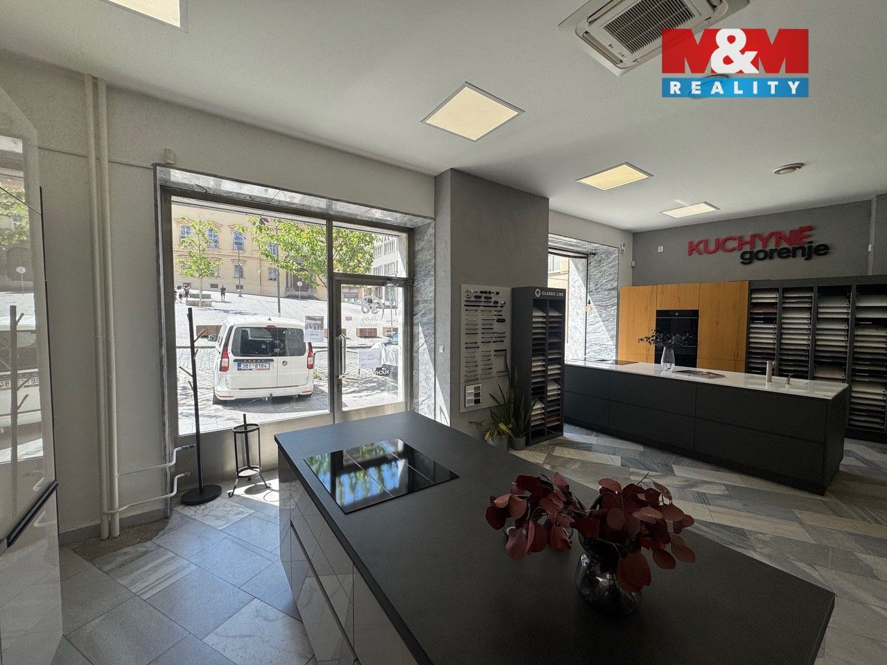 Pronájem komerčního prostoru 108 m² - foto 4