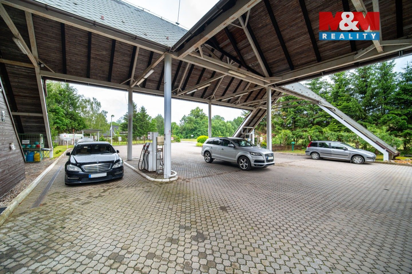 Prodej nemovitosti 128 m² - foto 3