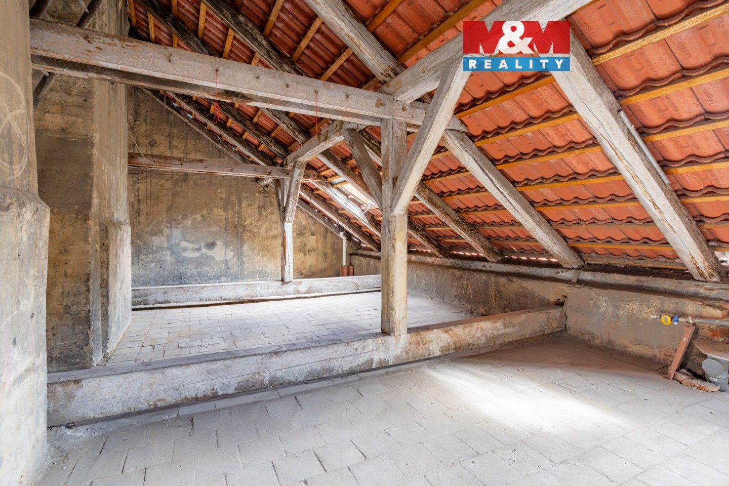 Prodej bytu 126 m² - foto 1