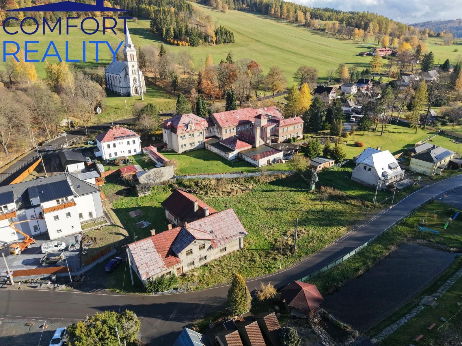 Prodej domu 686 m² - foto 1