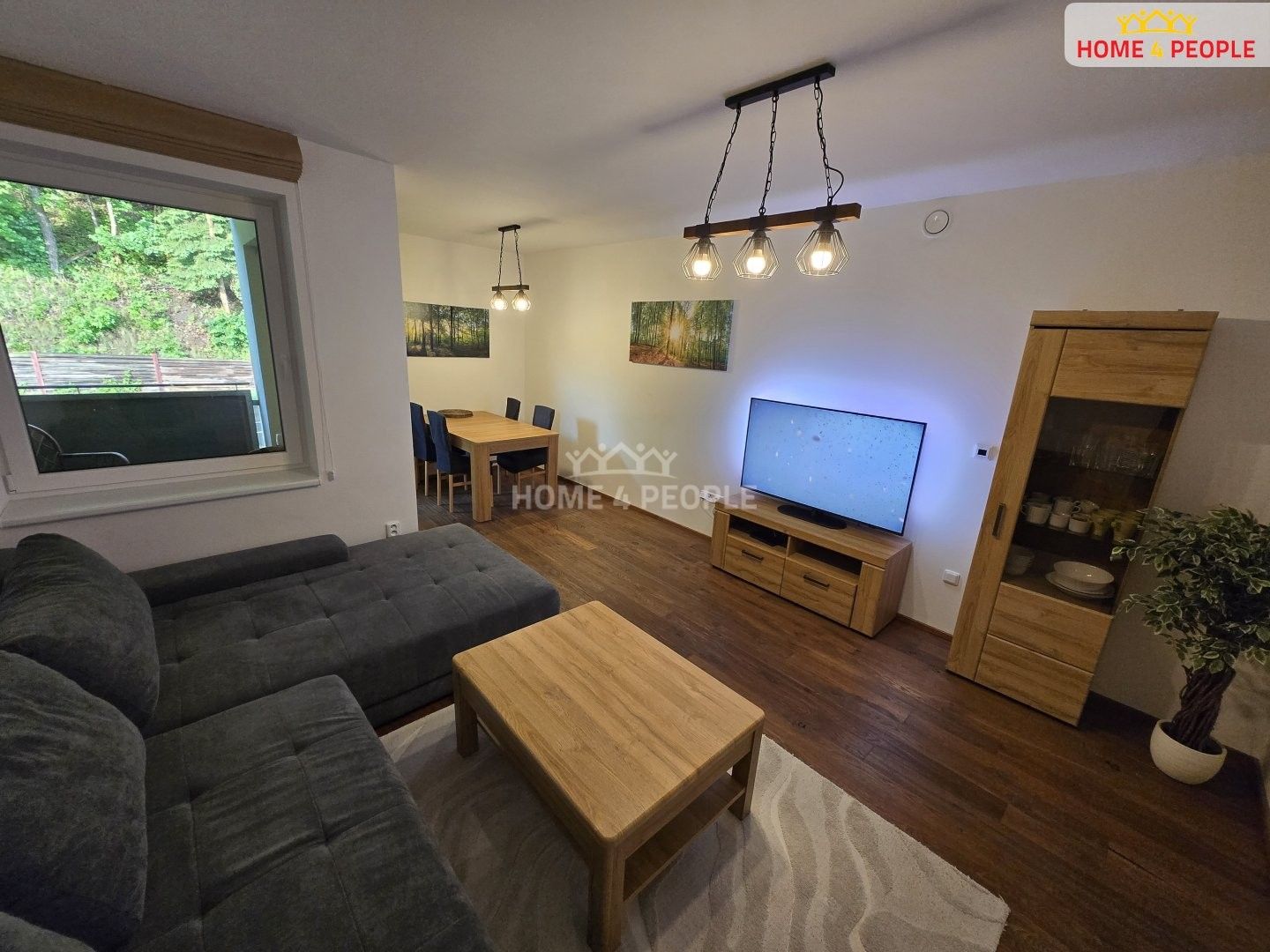 Pronájem bytu 3+1 80 m² - foto 1