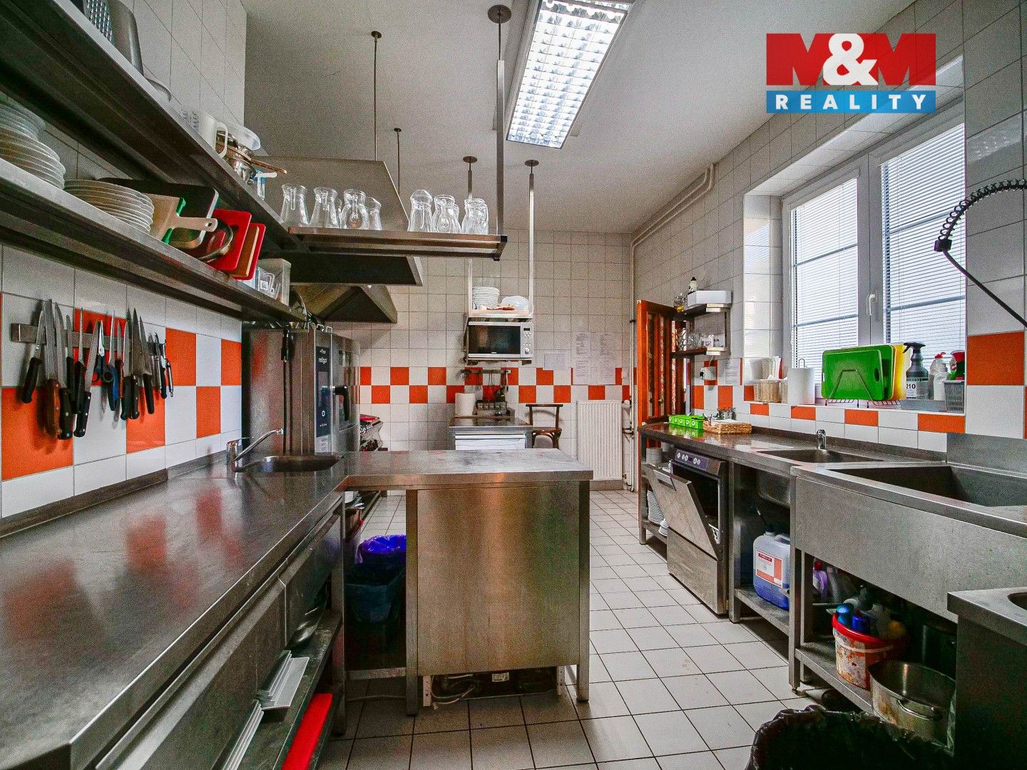 Prodej komerčního prostoru 716 m² - foto 13