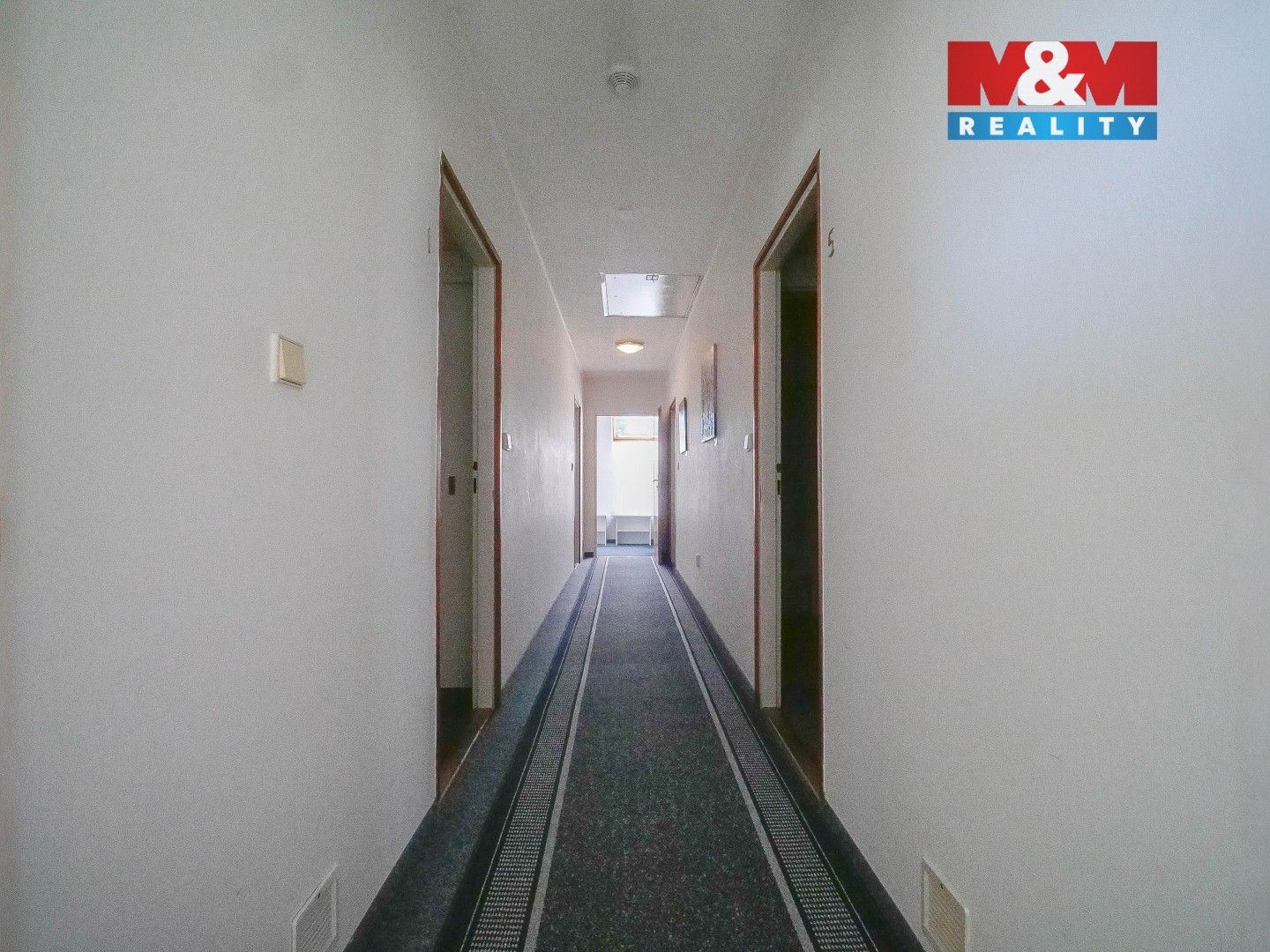 Prodej komerčního prostoru 716 m² - foto 24