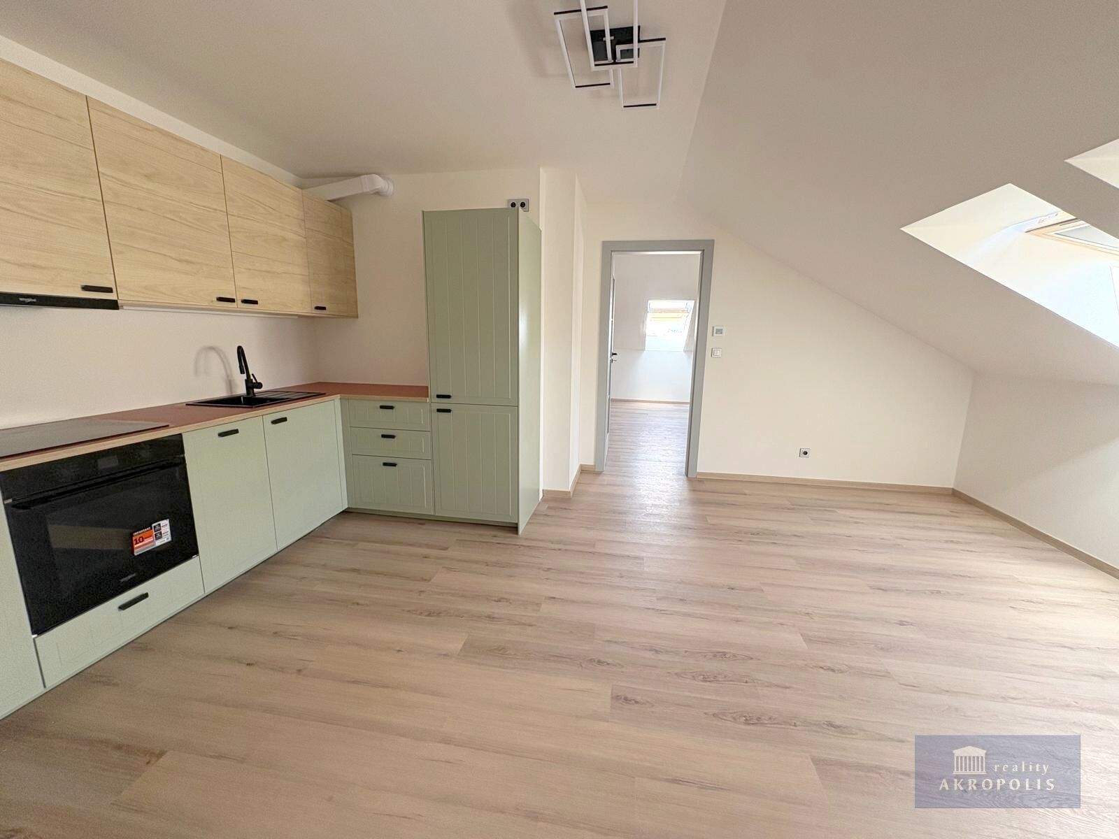 Pronájem bytu 2+kk 58 m² - foto 6