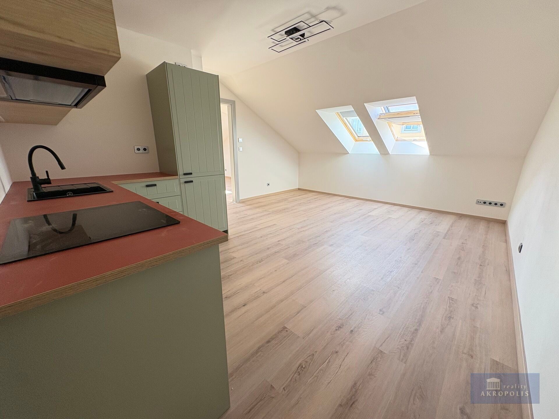 Pronájem bytu 2+kk 58 m² - foto 9