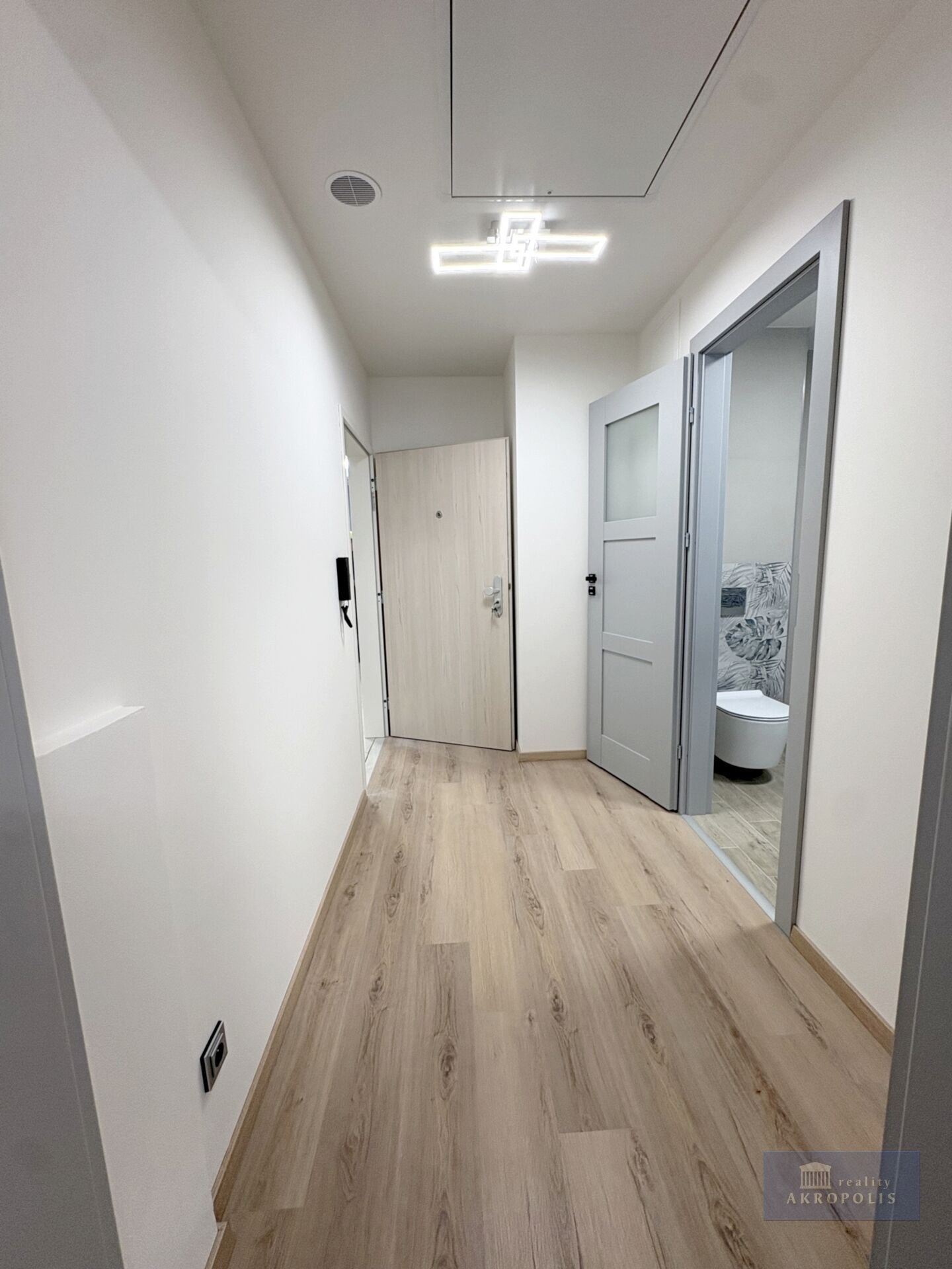 Pronájem bytu 2+kk 58 m² - foto 23
